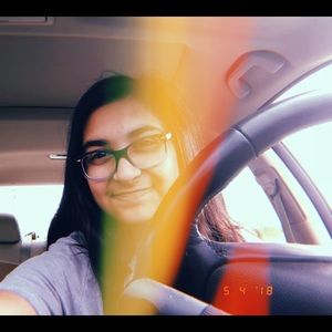 Meet your Posher, Ashley